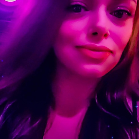 Meet your Posher, Sara - Picture 1 of 1